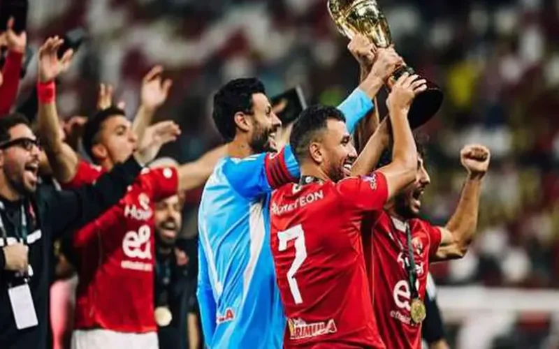 طلب مفاجئ.. لاعب جديد يغادر الأهلي في الانتقالات الشتوية 2025